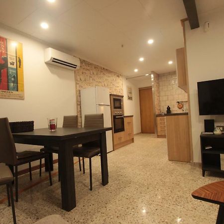 Can Clos Bonet Carrer Colon Ампоста Екстериор снимка