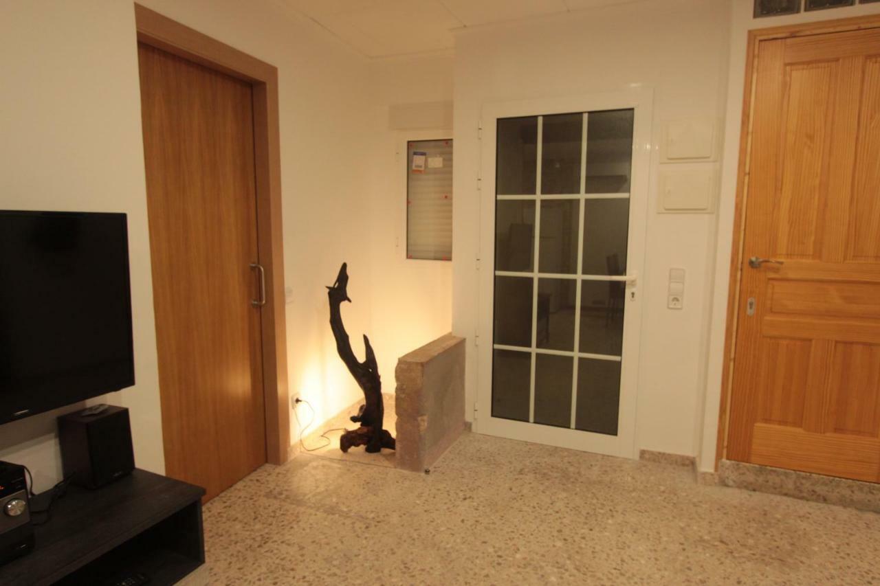 Can Clos Bonet Carrer Colon Ампоста Екстериор снимка