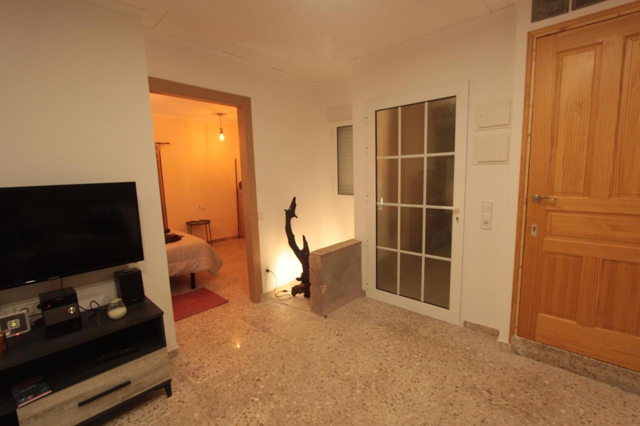 Can Clos Bonet Carrer Colon Ампоста Екстериор снимка